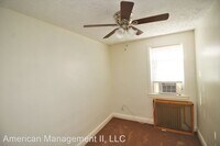 137 W Meadow Rd photo'