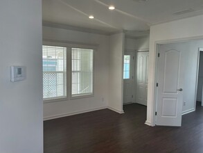 4121 74th Pl N in Riviera Beach, FL - Foto de edificio - Building Photo