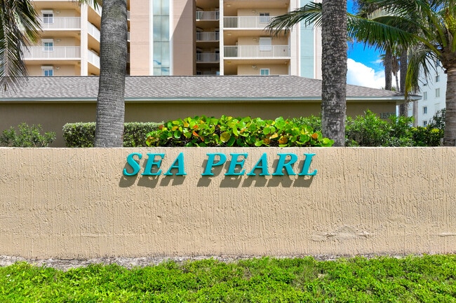 Sea Pearl in Indialantic, FL - Building Photo - Building Photo