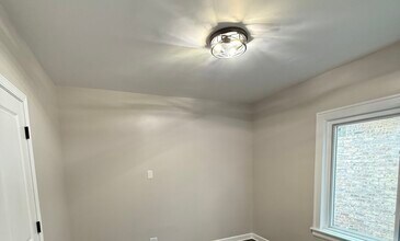 2102 S 7th Ave in Maywood, IL - Building Photo - Building Photo
