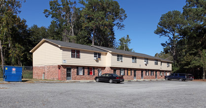 Four Seasons Apartments in Columbia, SC - Foto de edificio - Building Photo