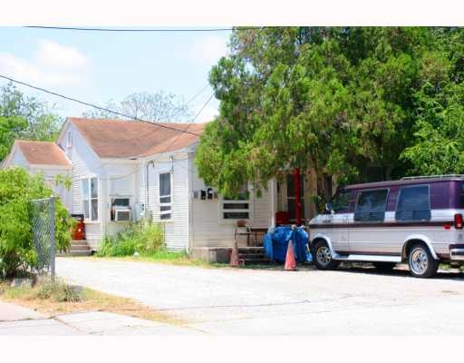 1405 16th St in Corpus Christi, TX - Building Photo