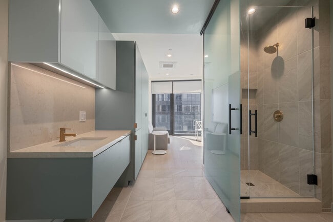 6401 Wilshire Blvd in Los Angeles, CA - Building Photo - Building Photo