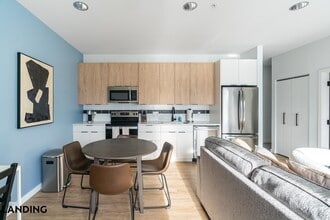 221 E Oak St, Unit 311 in Bozeman, MT - Building Photo - Building Photo