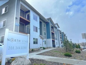 North Star Apartments in Moscow, ID - Foto de edificio - Building Photo