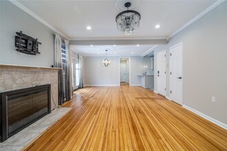 50 E Hudson St-Unit -Lower in Long Beach, NY - Foto de edificio - Building Photo