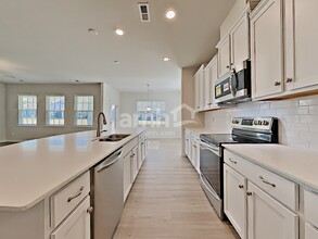 14314 Hugh Dixon Way in Huntersville, NC - Building Photo - Building Photo