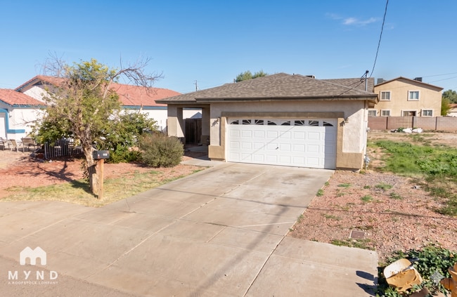 property at 1233 S 14th Ave
