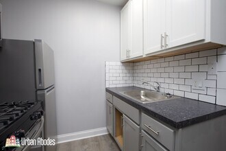 4245 N Kenmore Ave, Unit M03B in Chicago, IL - Foto de edificio - Building Photo