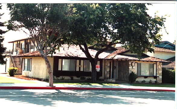 16941 Gothard St in Huntington Beach, CA - Building Photo - Building Photo