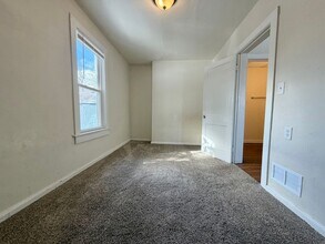 1440 Smith St in Green Bay, WI - Building Photo - Building Photo