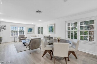 271 Broad Ave S in Naples, FL - Building Photo - Building Photo