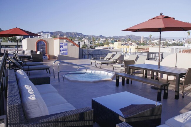 Tuscany Apartments in Los Angeles, CA - Building Photo - Building Photo