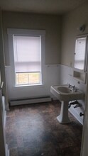 64 Maple St in Littleton, NH - Building Photo - Building Photo