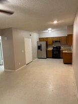 403 E Quail Ave in Apache Junction, AZ - Building Photo