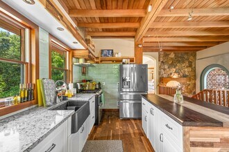 160C Ross Hill Rd in Charlestown, RI - Building Photo - Building Photo