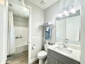 215 Allen St in Niceville, FL - Building Photo - Building Photo