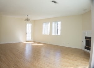 526 Illinois St in El Segundo, CA - Building Photo - Building Photo