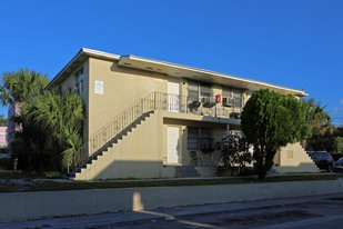 801 N Sapodilla Ave Apartments