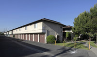 Beechwood Apartments in Santa Ana, CA - Foto de edificio - Building Photo