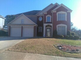 5465 Vinings Lake Way SW in Mableton, GA - Building Photo