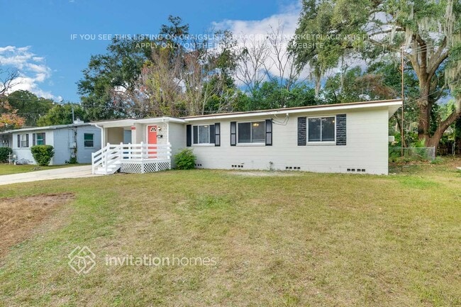 5815 Oliver St in Jacksonville, FL - Building Photo - Building Photo