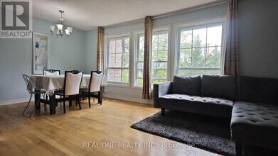 81 Brookmill Blvd in Toronto, ON - Building Photo - Building Photo