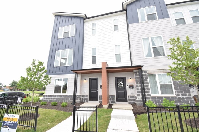 property at 2933 Bolton Square Blvd