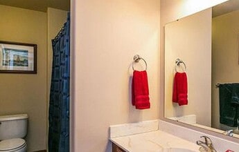 1876 W Benton St in Iowa City, IA - Building Photo - Building Photo