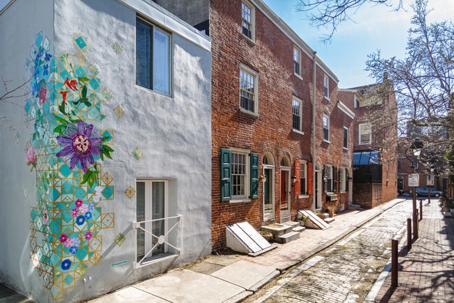 Casas Alquiler en Washington Square West, PA