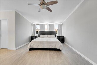 14145 Kendale Lakes Cir in Miami, FL - Foto de edificio - Building Photo