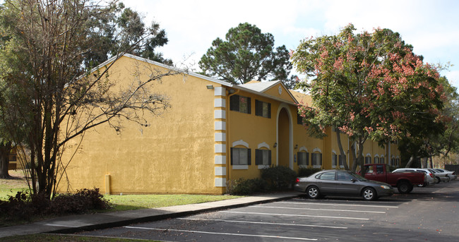 Water’s Edge Apartments in Jacksonville, FL - Building Photo - Building Photo