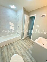 126 SW 45th St in Lawton, OK - Building Photo - Building Photo