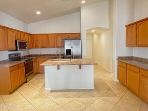 16948 W Windermere Way in Surprise, AZ - Building Photo - Building Photo