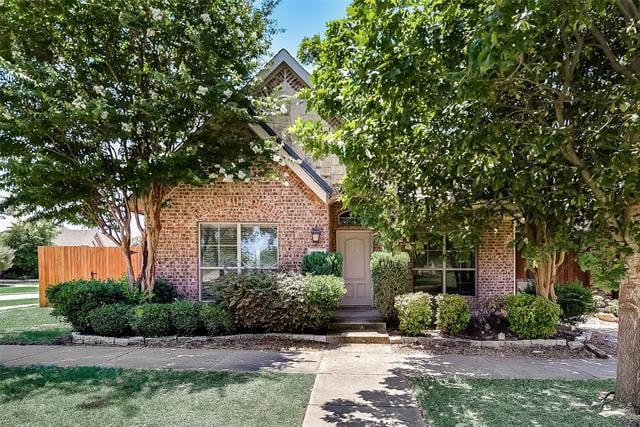 10283 Limbercost Ln in Frisco, TX - Foto de edificio - Building Photo
