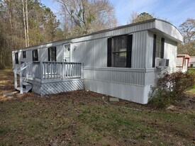 1133 Pickett Rd in Jacksonville, NC - Building Photo
