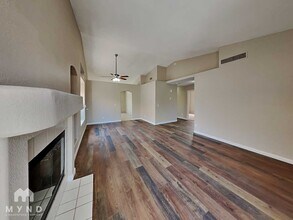 3829 Intermezzo Way in North Las Vegas, NV - Building Photo - Building Photo