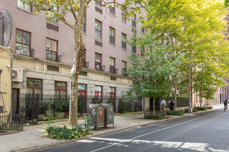 Gramercy Hill Condominium in New York, NY - Building Photo - Building Photo