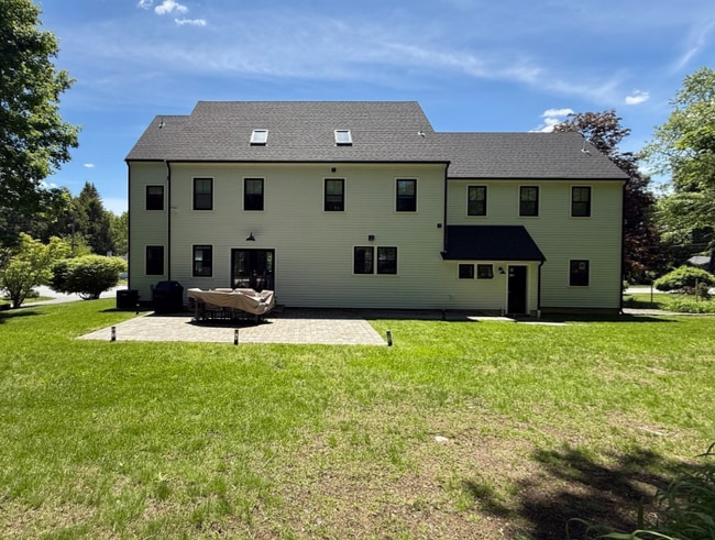 8 Briggs Rd in Lexington, MA - Building Photo - Building Photo