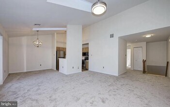 33 Eraser Rd in Moorestown, NJ - Building Photo - Building Photo