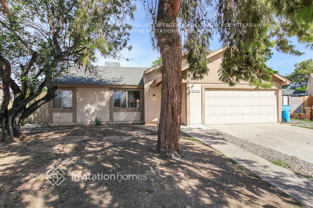 7740 W Meadowbrook Ave in Phoenix, AZ - Building Photo
