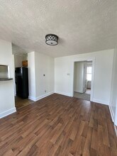 1226 Edward Dr in Dayton, OH - Foto de edificio - Building Photo