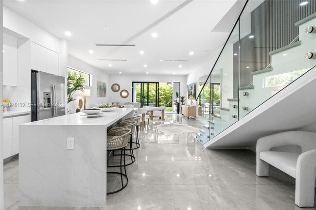 property at 325 SW 16th St