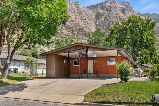 property at 220 Tyler Ave