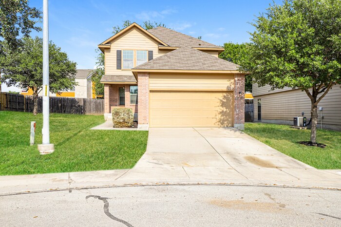 3022 Aspen Mdw in San Antonio, TX - Building Photo