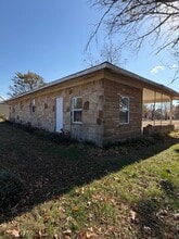 564 W 7th St in Newark, AR - Building Photo - Building Photo