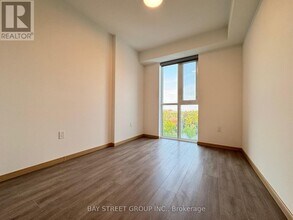 3429 Sheppard Ave E in Toronto, ON - Building Photo - Building Photo