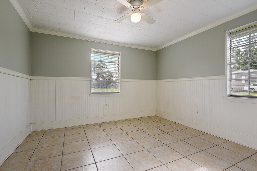 8381 Oak St Rentals in Sorrento, LA