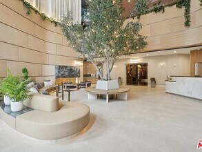 1100 Wilshire Blvd, Unit Unit 2709 in Los Angeles, CA - Building Photo - Building Photo