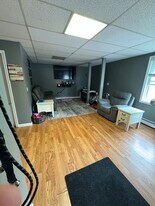 35 Dutton St, Unit 35 Dutton st in Manchester, NH - Building Photo